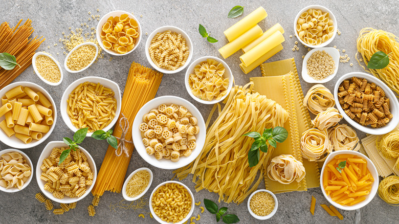 various types of dried pasta
