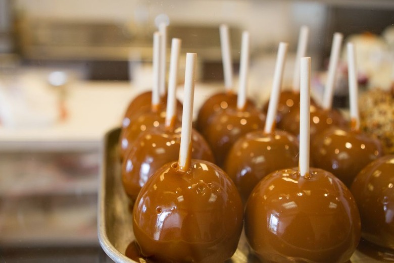 Caramel Apples Are Potentially Ripe for Listeria Growth, Scary Research Shows