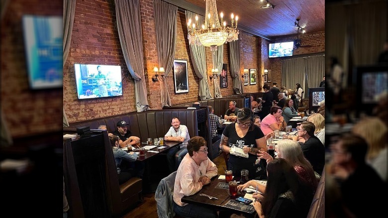 Nic & Norman's dining room