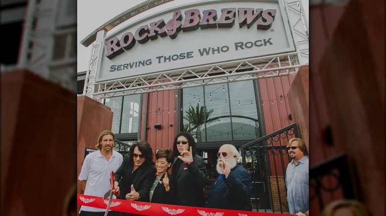 gene simmons in front of rock & brews