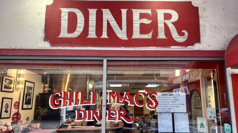 Chili Mac's Diner window front
