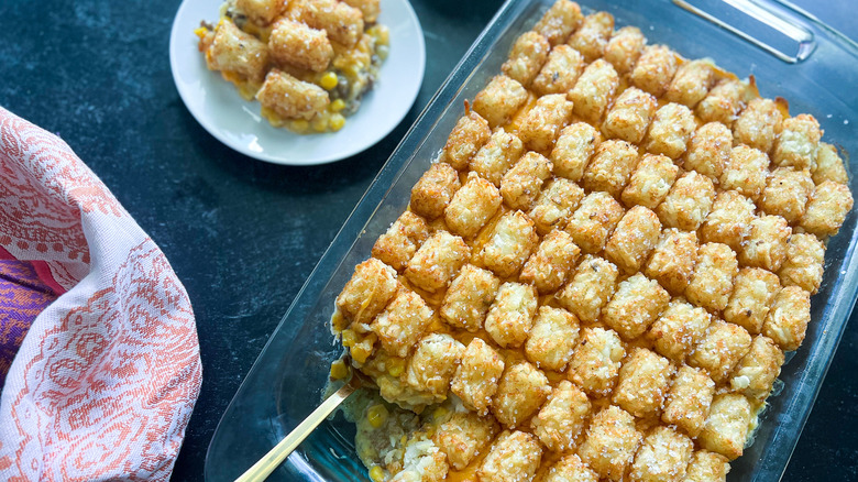 cheesy tater tots casserole 