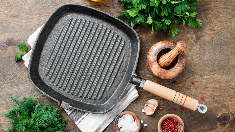 Cast iron griddle with herbs