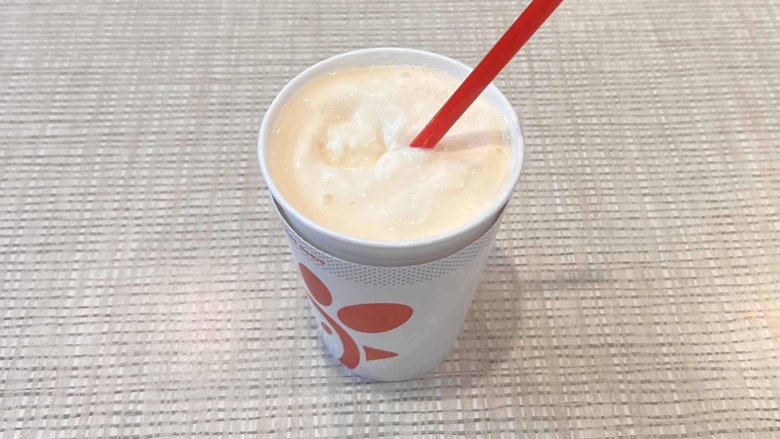 Chick-Fil-A's New Mango Passion Frosted Lemonade Made Us Feel Like We Were At The Beach - Vimarsana News
