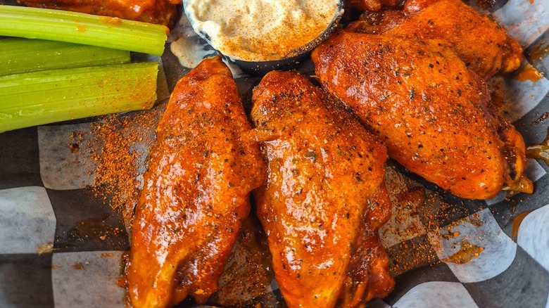 Buffalo wings at Bar-Bill Tavern