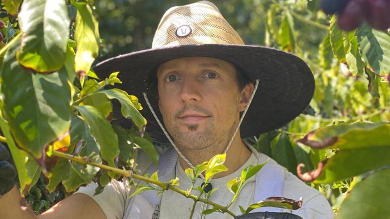 Jason Mraz with his coffee plants
