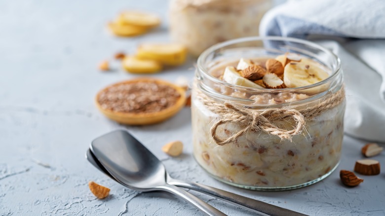 Overnight oats with nuts
