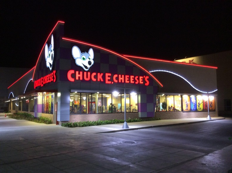 Chuck E. Cheese Is Trying to Win Back Customers By Adding Booze to Their Menu