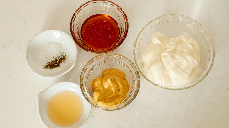Honey mustard ingredients