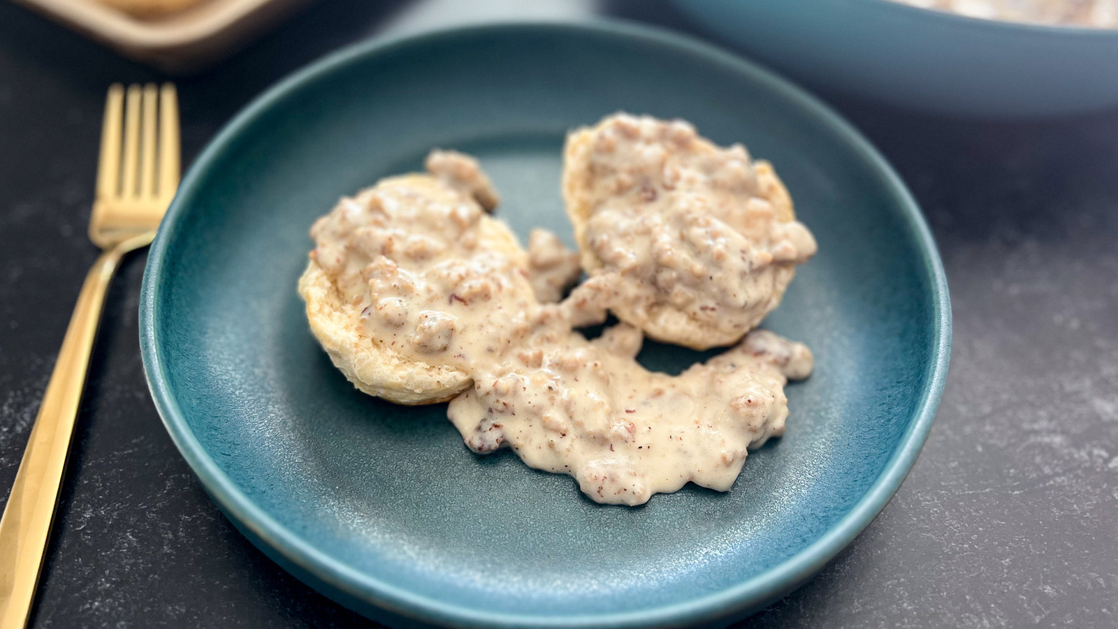 Classic OneSkillet Sausage Gravy Recipe