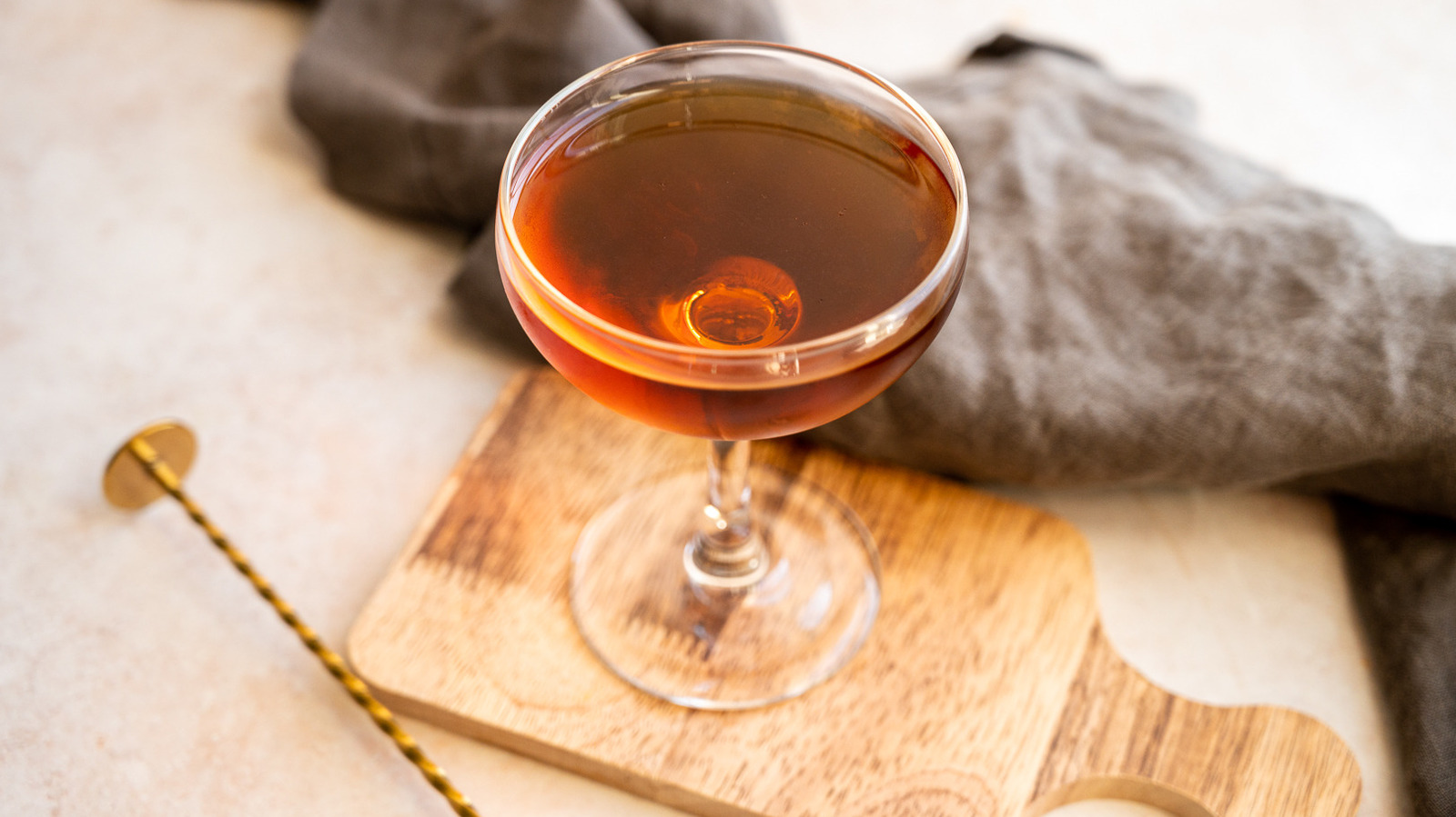 Classic Rye Manhattan Cocktail Recipe