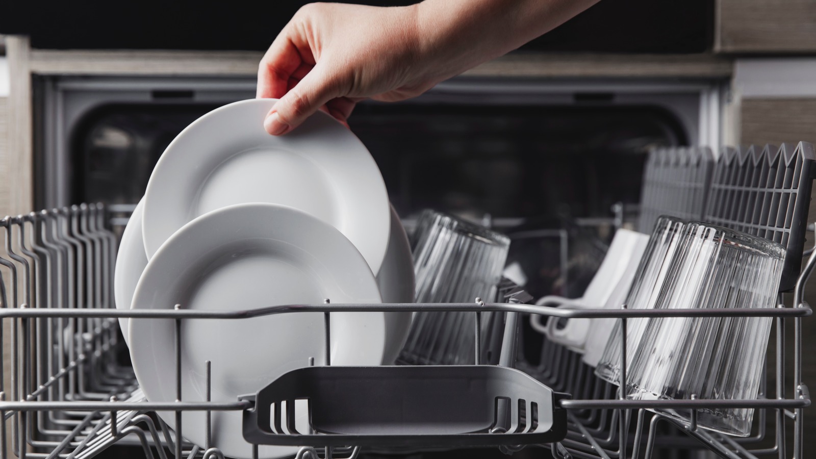 Clean Your Dishwasher With Lemon Juice And Thank Us Later