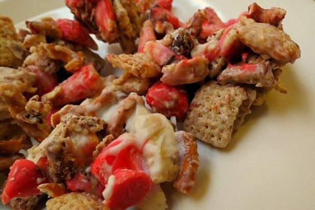 Crock-Pot Ladies — Crock-Pot Valentine Chex Mix