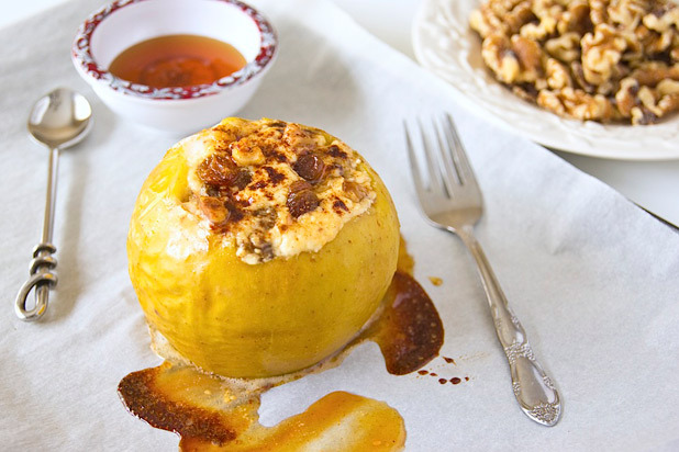 Divine Cuisine — Bakes Apples with Cottage Cheese and Raisins 