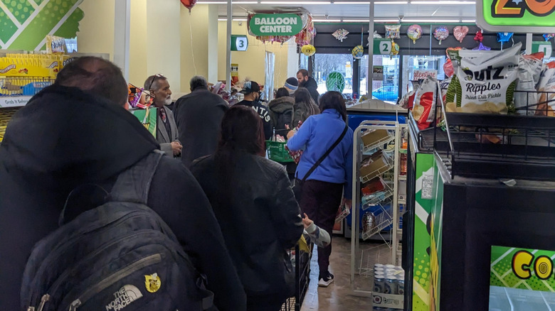 Long line at Dollar Tree