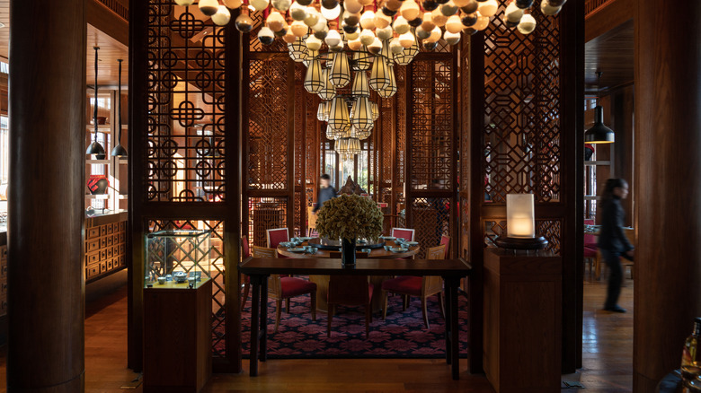 Interior of upscale Chinese restaurant