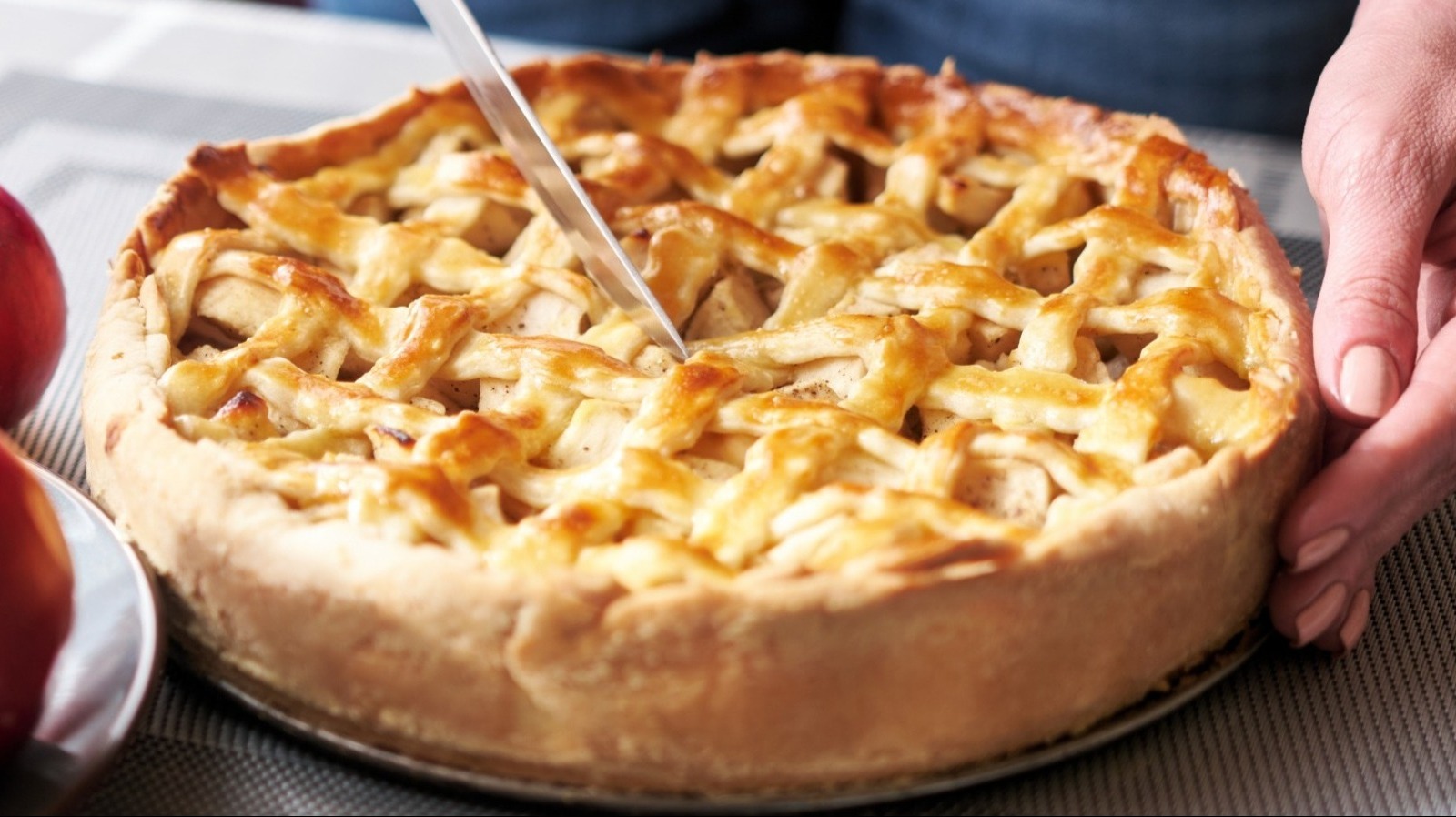 Cookie Crumbs Are An Easy Way To Totally Upgrade Store Bought Frozen