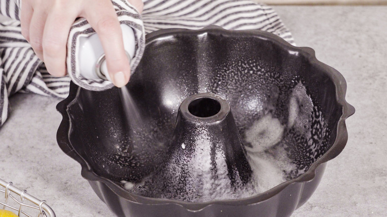 Greasing cooking spray on Bundt pan