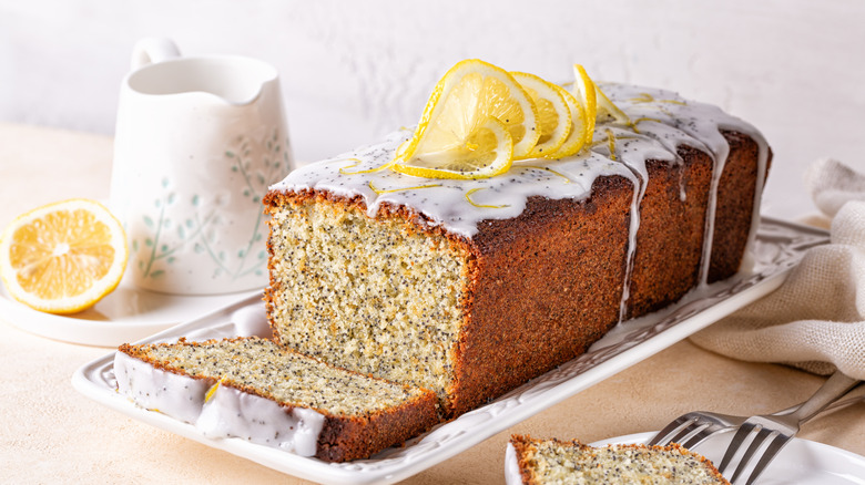 Homemade lemon poppyseed cake with icing