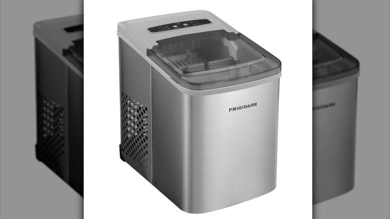 a frigidaire silver-gray ice maker