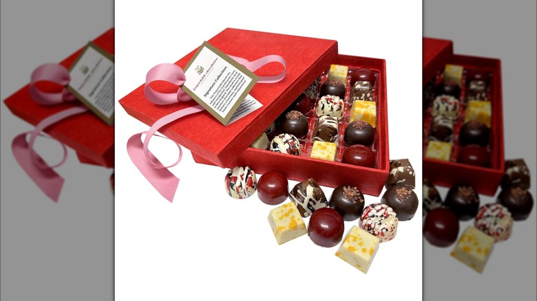 Knipschildt chocolate and box