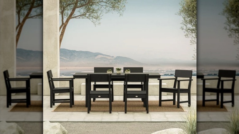 Westport outdoor set on outdoor rug by overlook spot