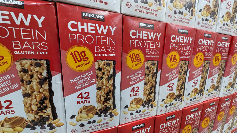 Kirkland chewy protein bar boxes