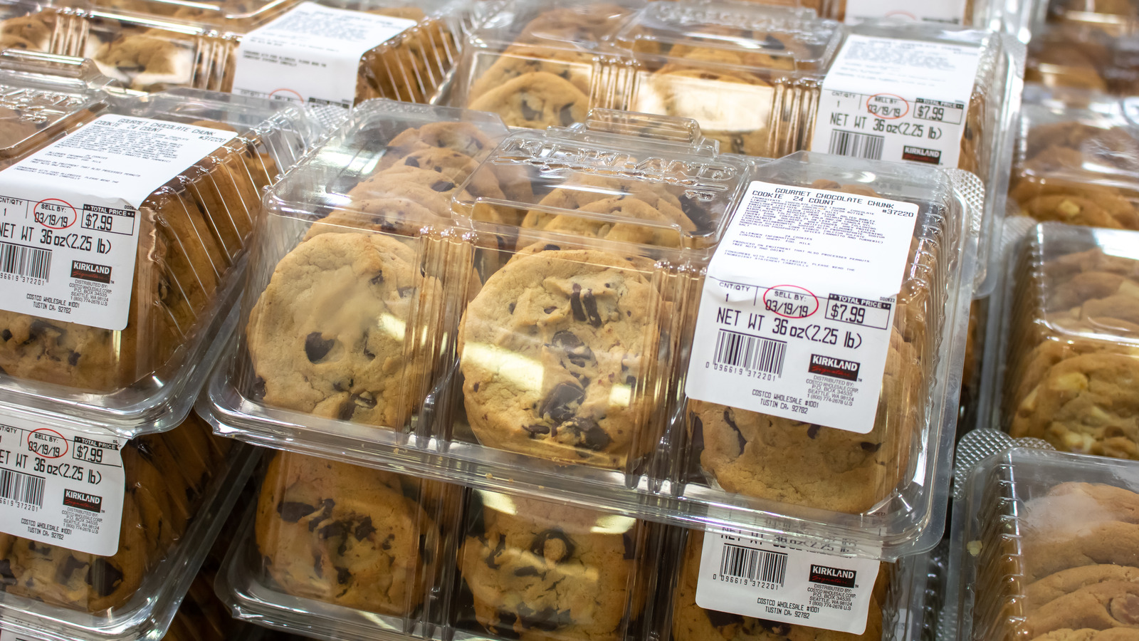 Costco Shoppers Say The Chocolate Chip Cookies Just Aren't Worth It Anymore