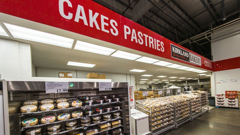Costco cakes on shelves