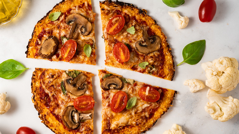 Cauliflower crust pizza with veggies