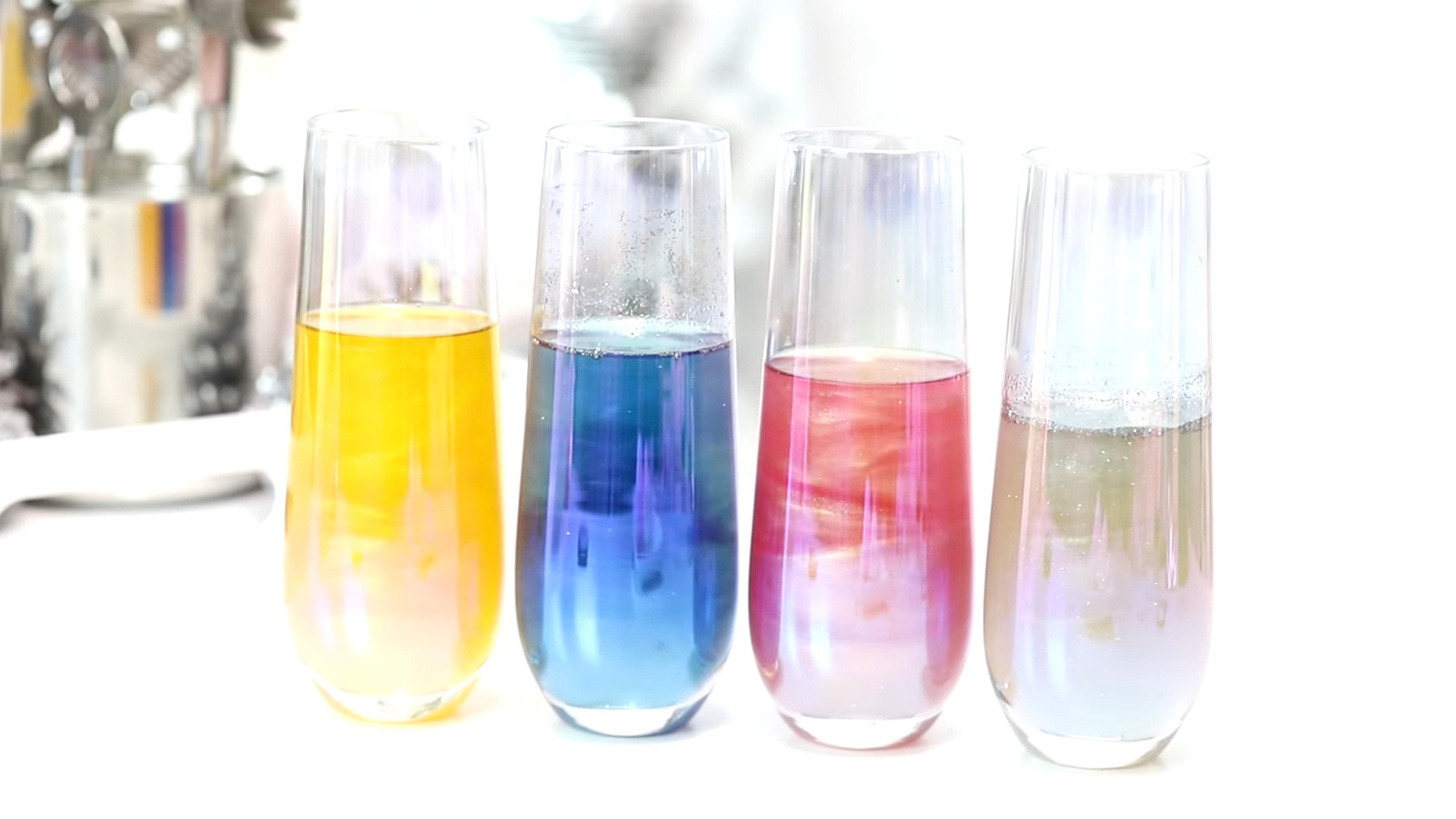 Cotton Candy Bombs Give Cocktails A Festive Touch - Vimarsana News