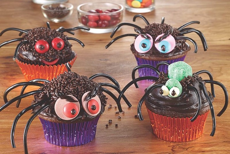 Creepy Crawly Spider Cupcakes