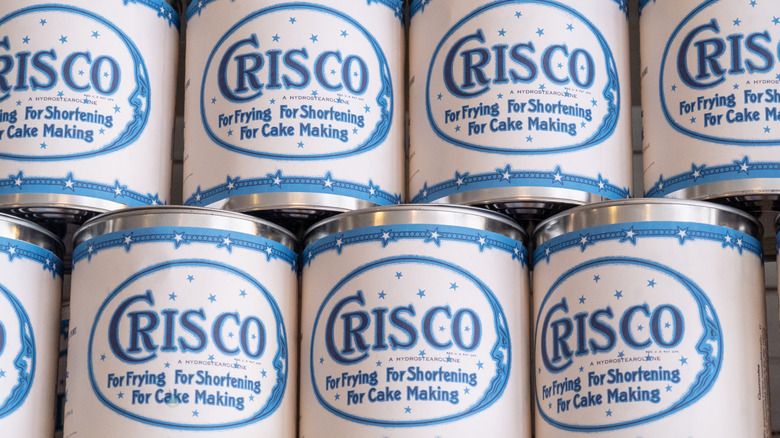 vintage cans of Crisco