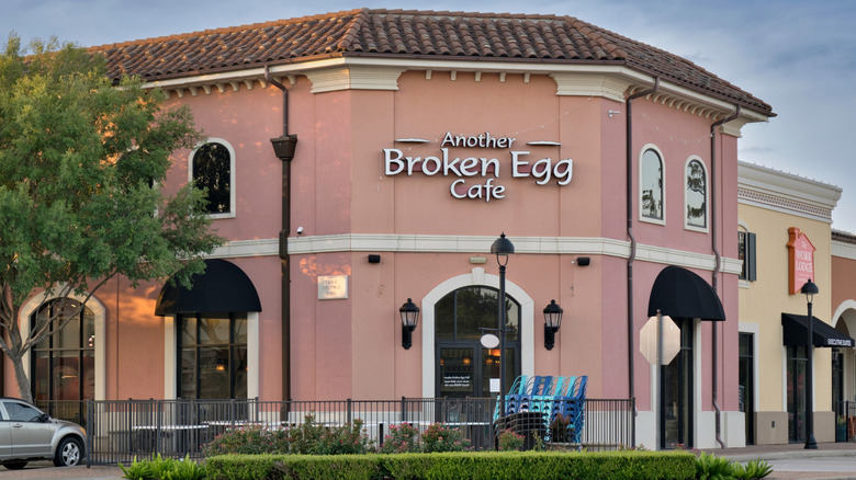 Another Broken Egg Cafe restaurant exterior