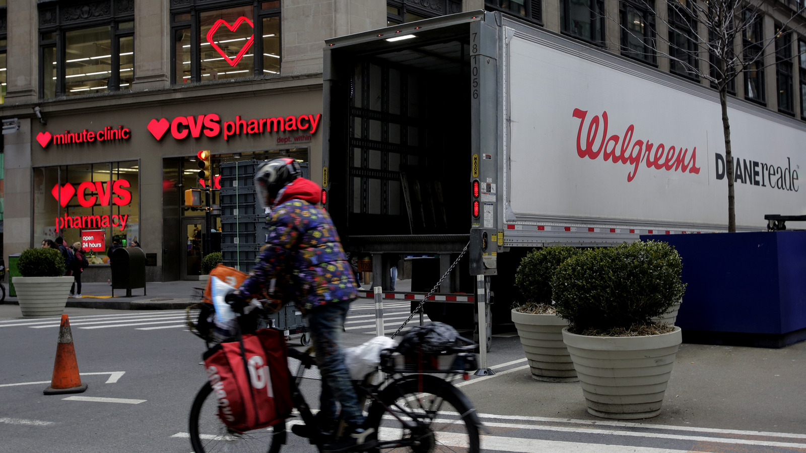 CVS Vs Walgreens Which Has The Best Groceries?