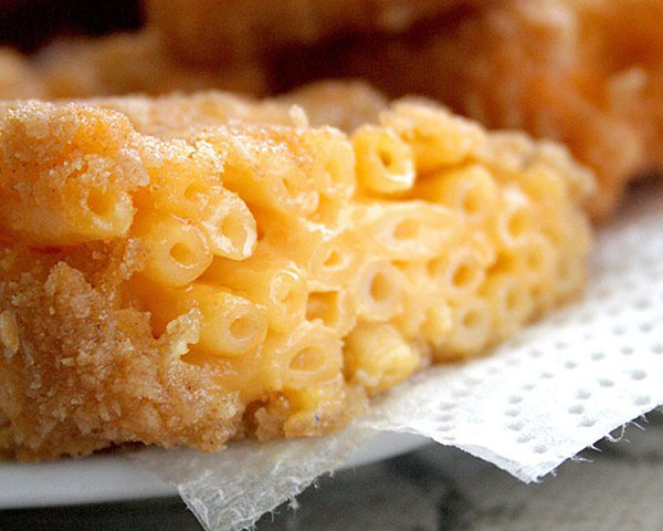 fried mac and cheese bites