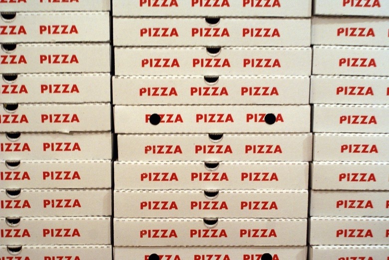 Delivery Man Foils Robbery Attempt with Pizza Box