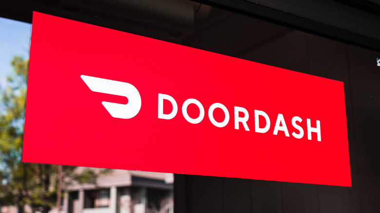 DoorDash signage