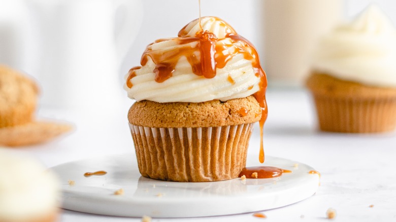 cupcake with caramel drizzle