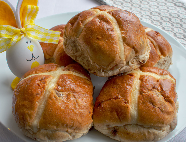 British Hot Cross Buns