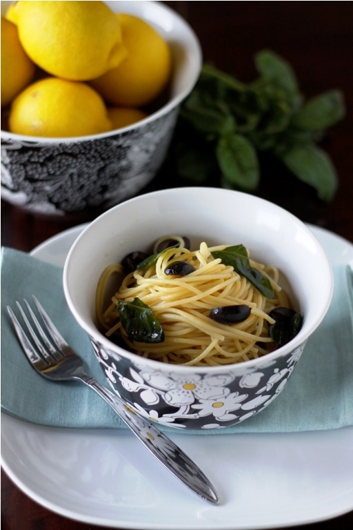 Spaghetti with Olives and Lemon 