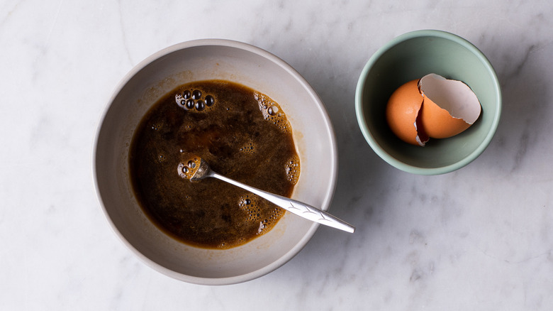 beaten egg with soy sauce