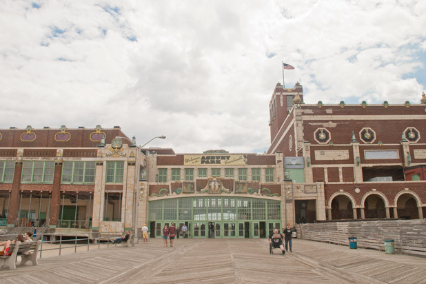 Paramount Theater & Convention Hall
