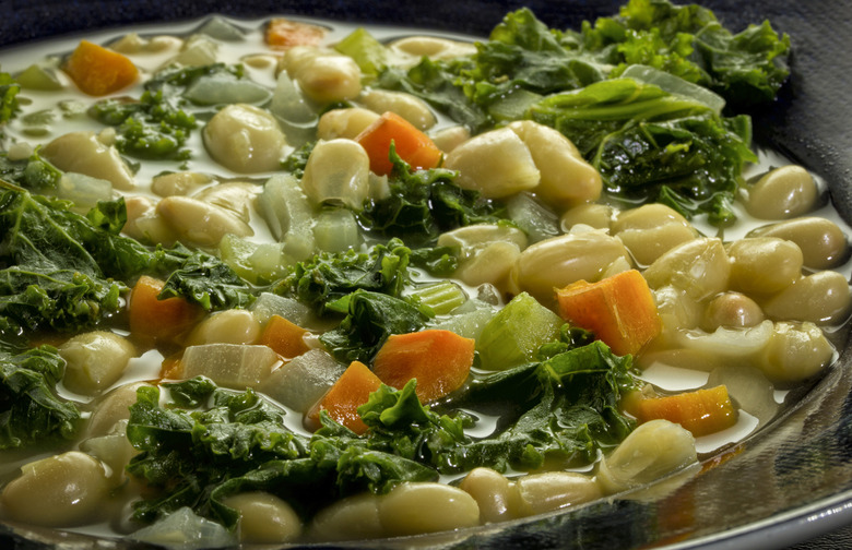 Vegetarian Tuscan Vegetable Soup