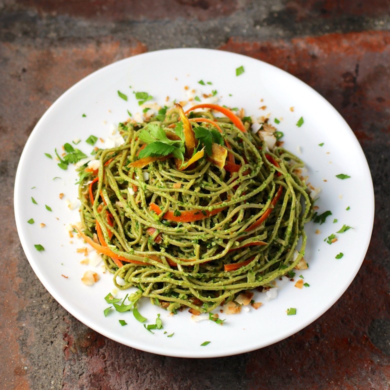 Edamame Spaghetti With Kale Cilantro Pesto