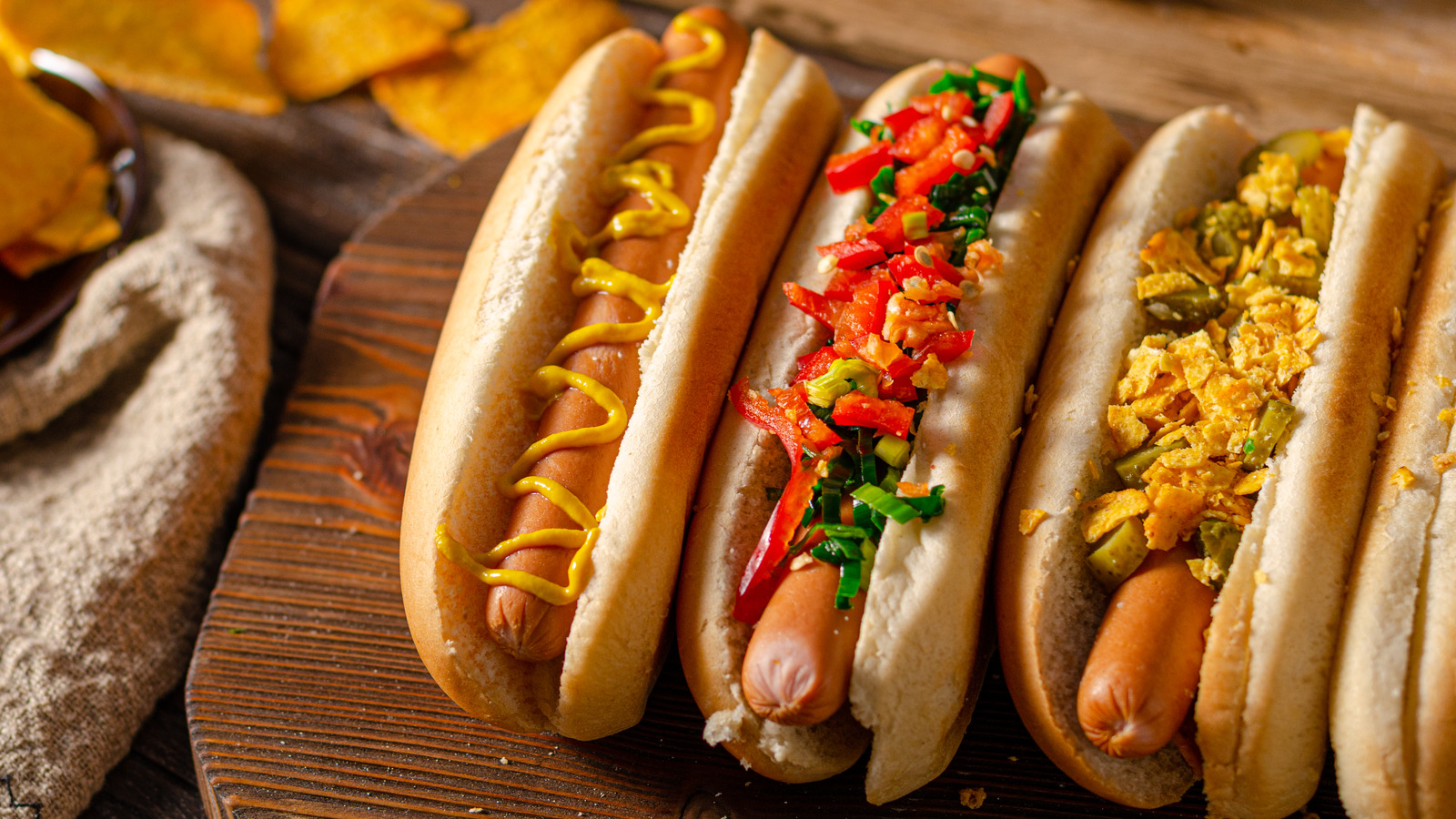 Avoid messes by using coffee filters to hold your hot dogs - Vimarsana News