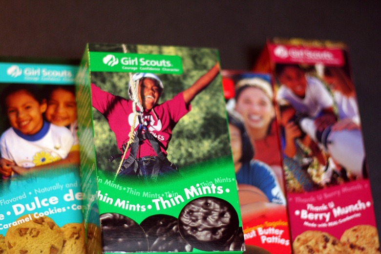 This Girl Scout should get an extra badge just for knowing her audience.