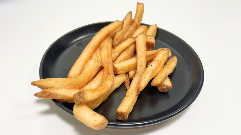 Close up of Outback Steakhouse Aussie Fries