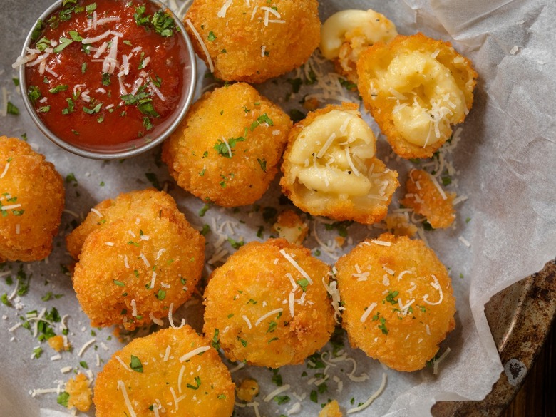 Fried Mac and Cheese Balls