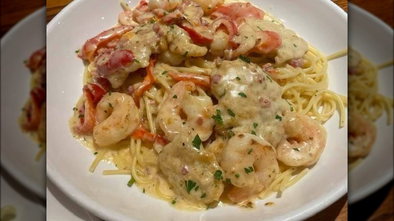 Chicken and shrimp carbonara dinner